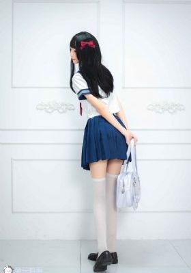 校阅女孩河野悦子